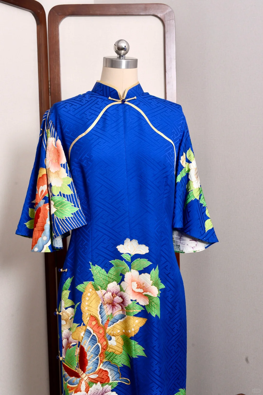 正绢荷叶袖旗袍连衣裙~