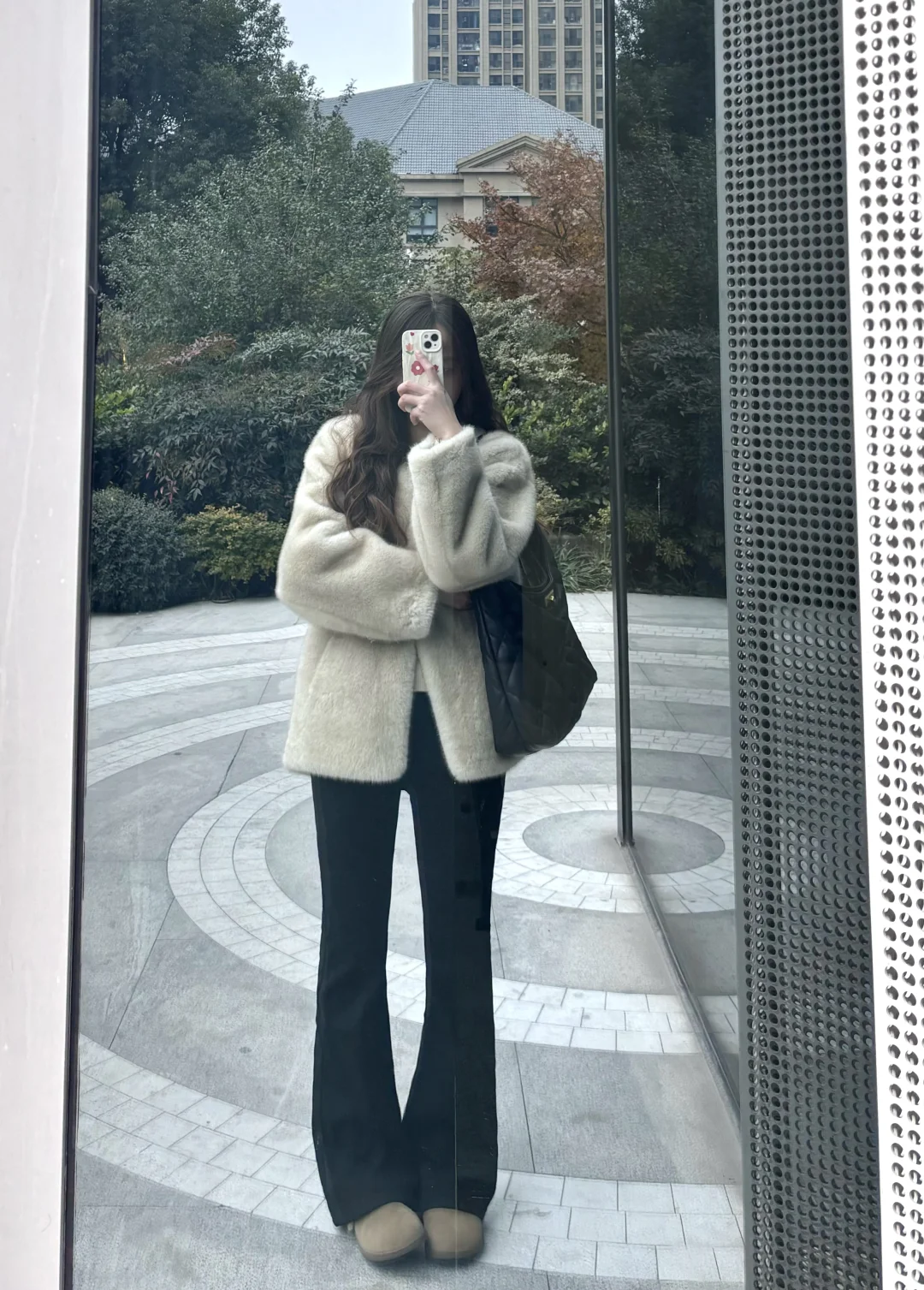 朋友说我这身美惨了!!今天的慵懒感满分~