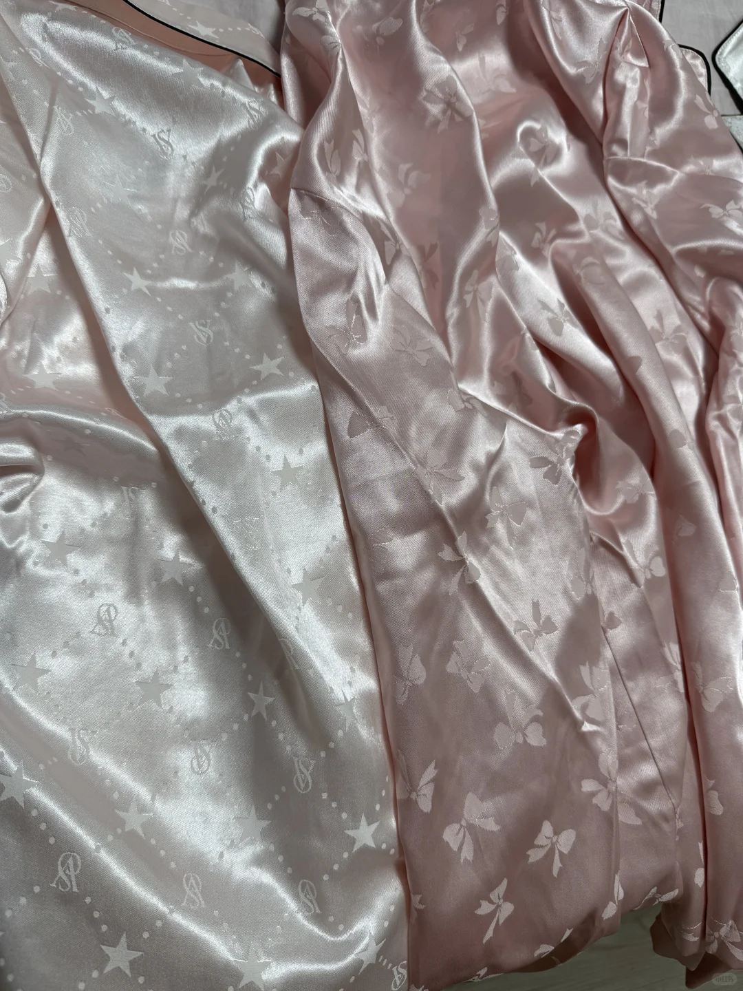 维秘月光绸睡衣对比测评