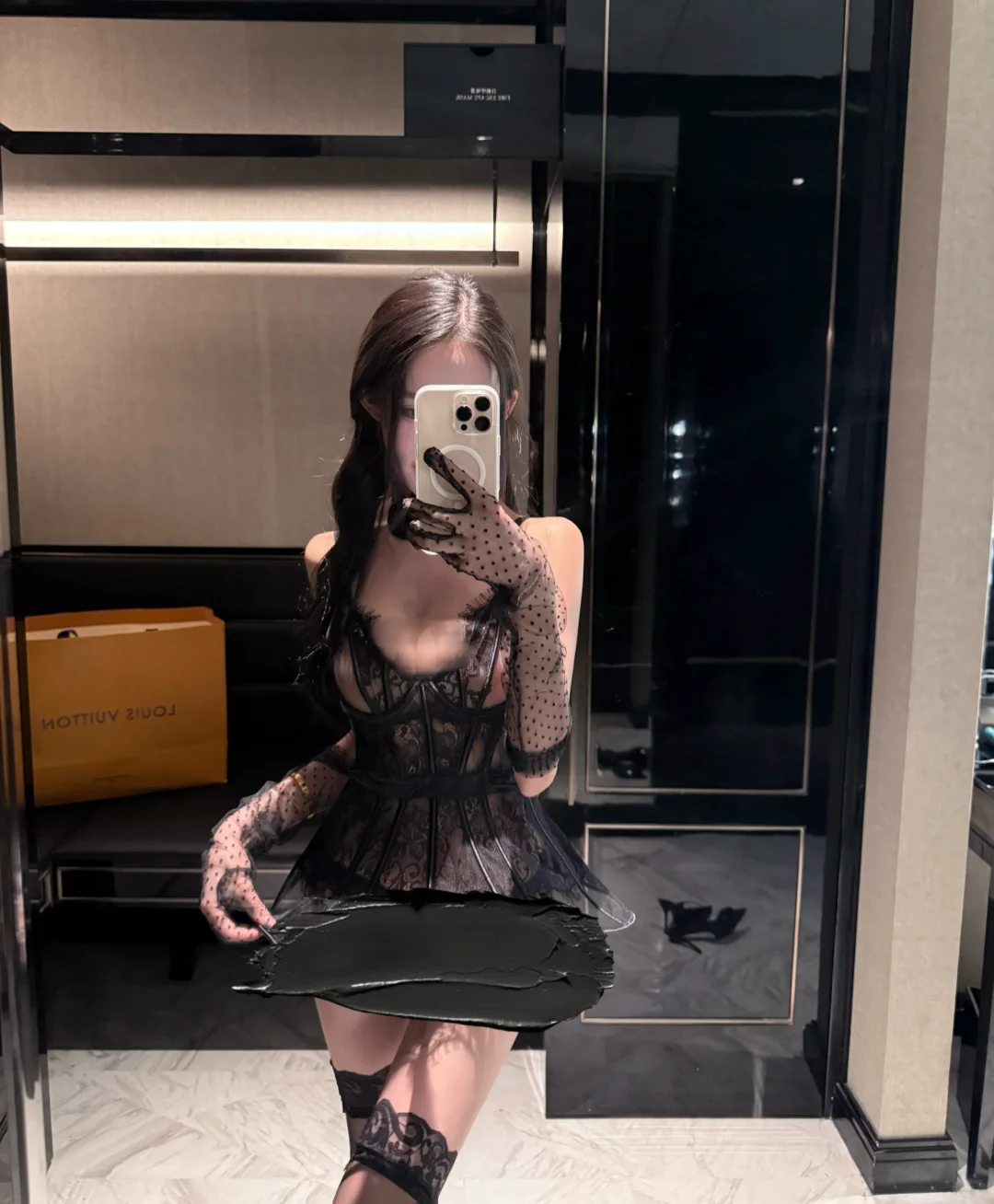 甜美俏皮的蕾丝睡裙