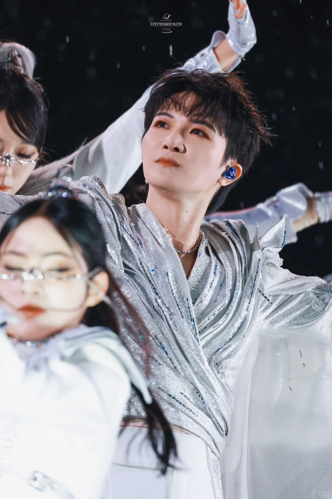 “我们都是来自于一次宇宙大爆炸”