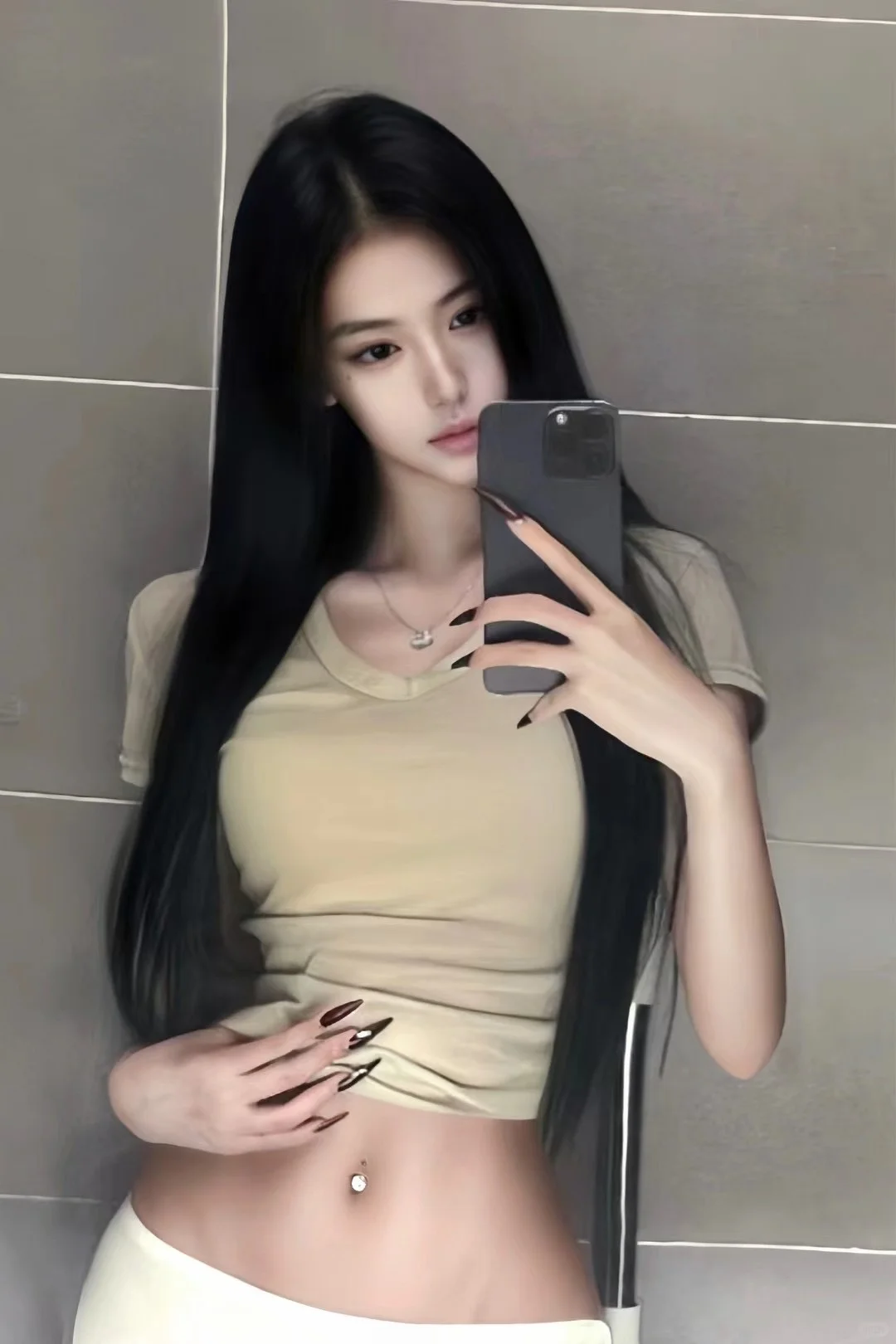 勇闯模特圈,清冷富家千金