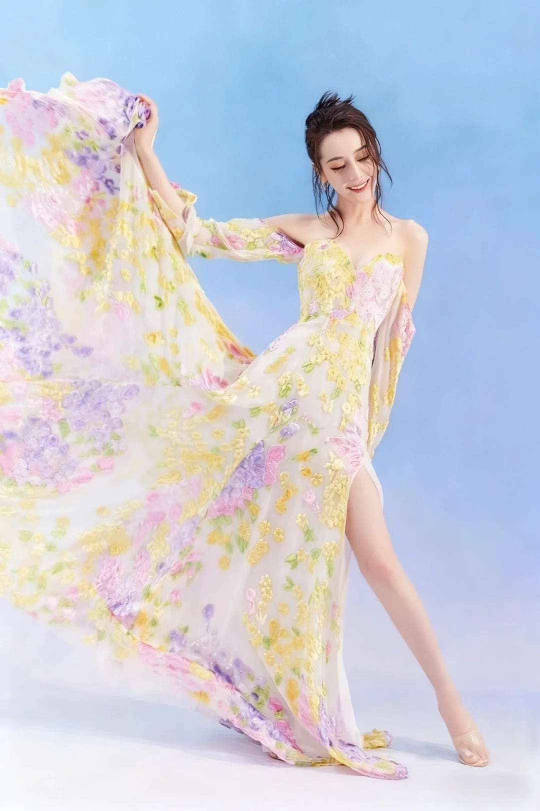 迪丽热巴这颜值不知道将来会便宜了哪个小子