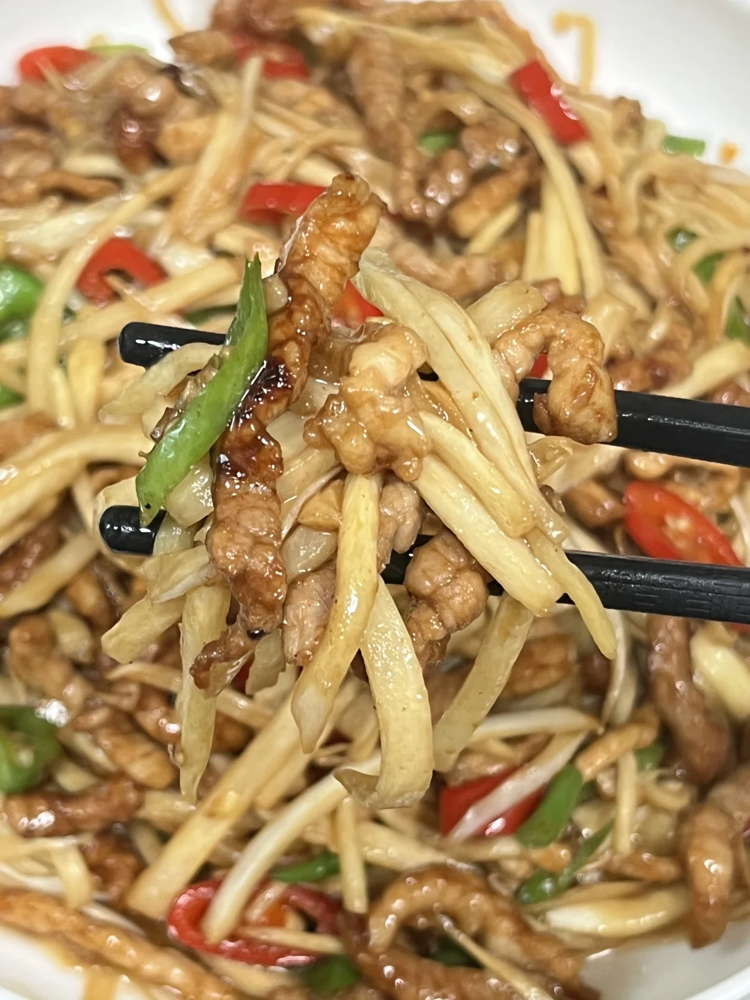 茭白炒肉丝！！真的很费米饭啊～