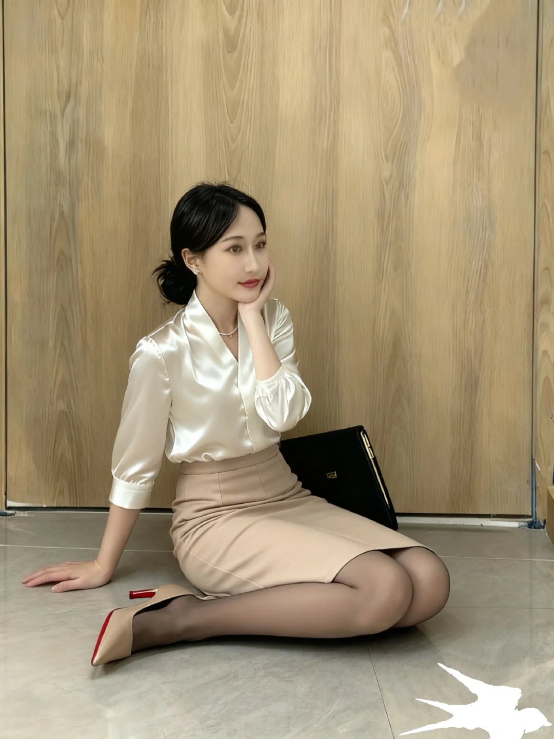老师下班回家啦｜私下反差感穿搭，轻熟黑丝