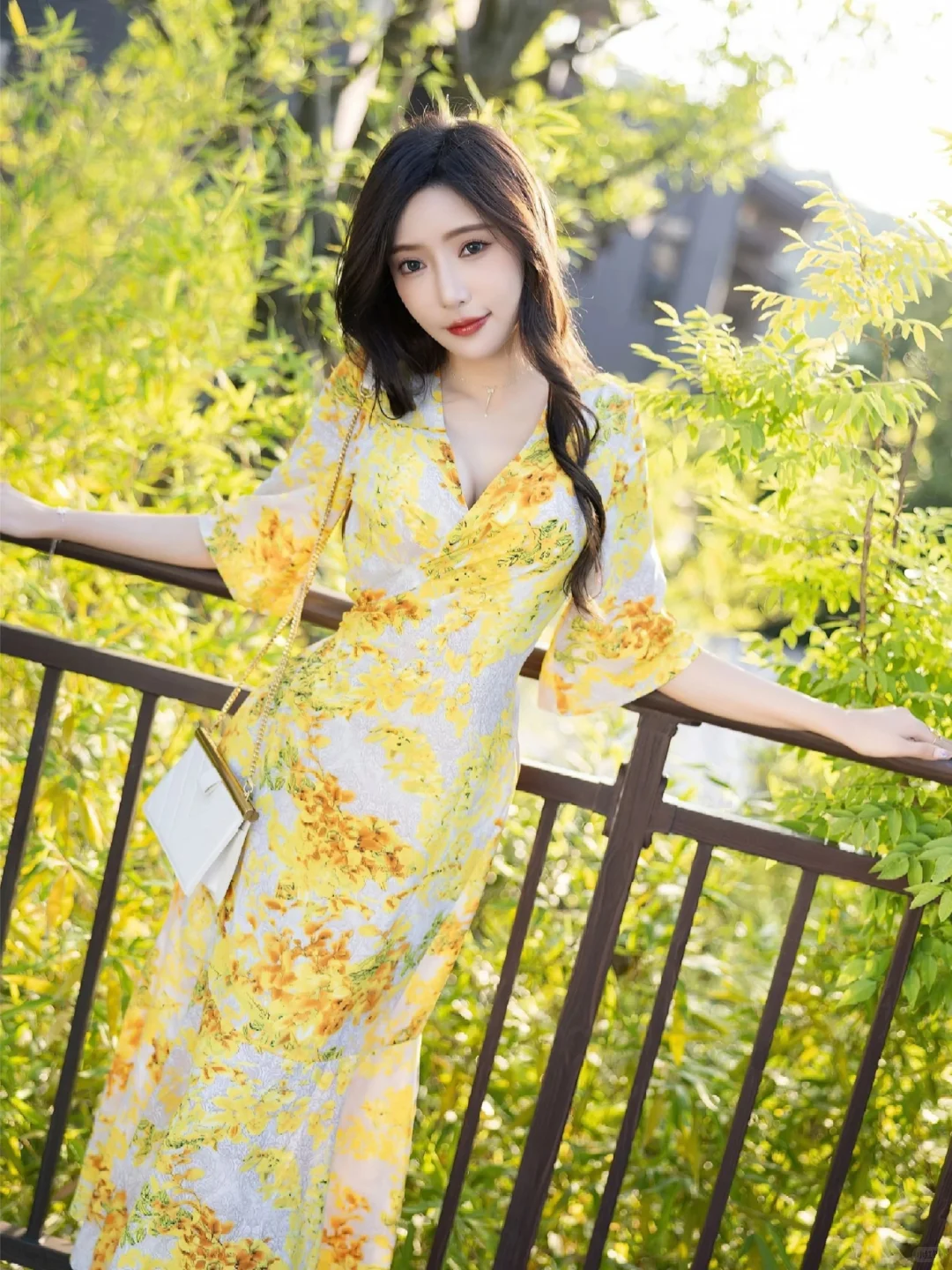 前凸后翘、饱满圆润、完美、秀人模特王馨瑶