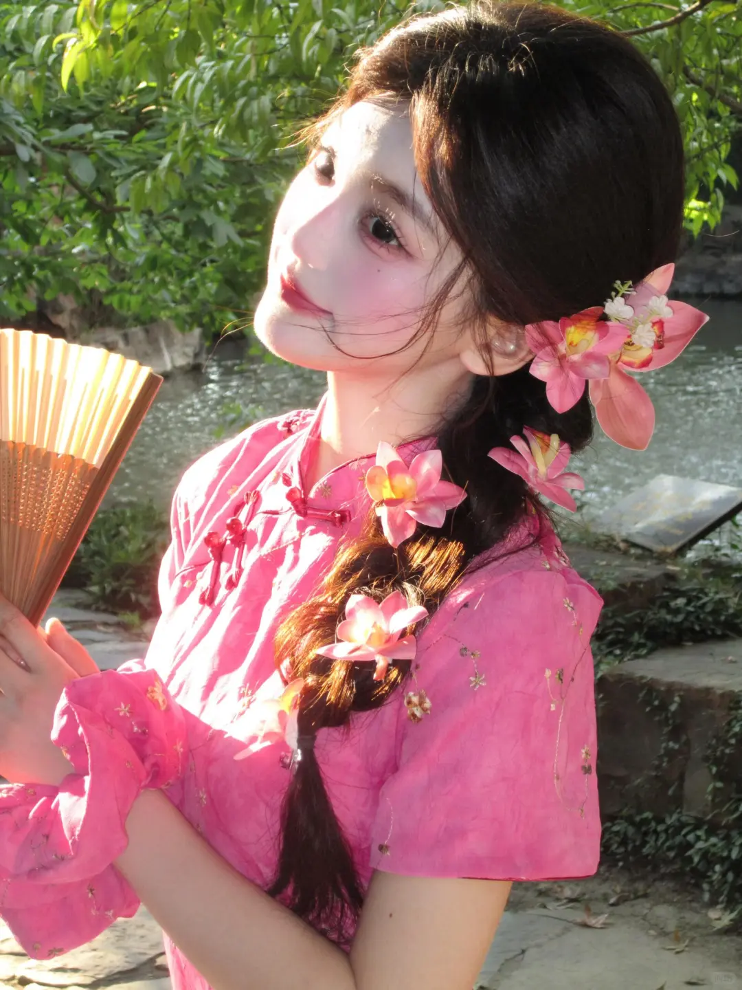 杭州拍的玫红色旗袍 明媚娇艳具像化了!