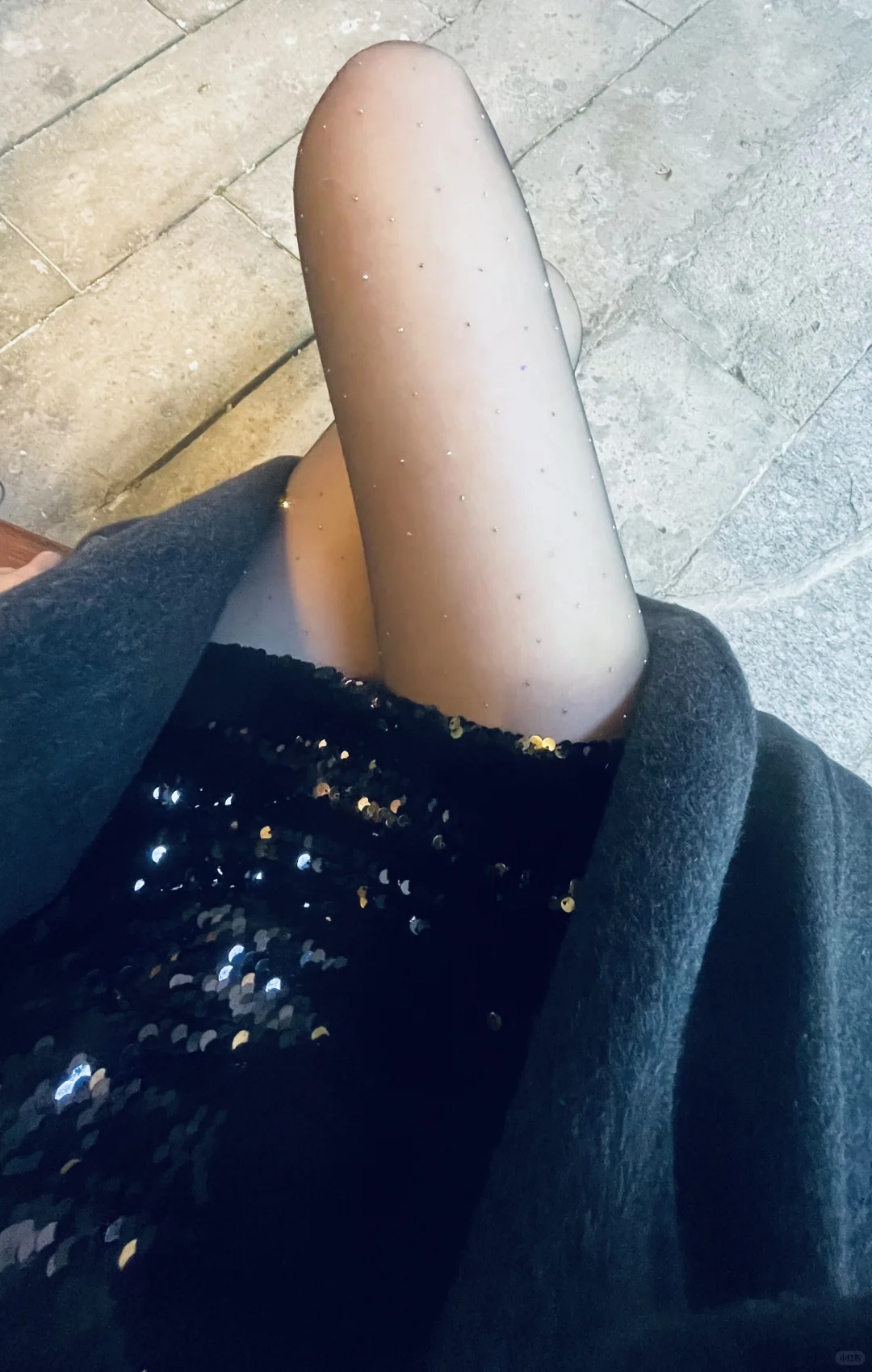 你转身向背，侧脸还是很美