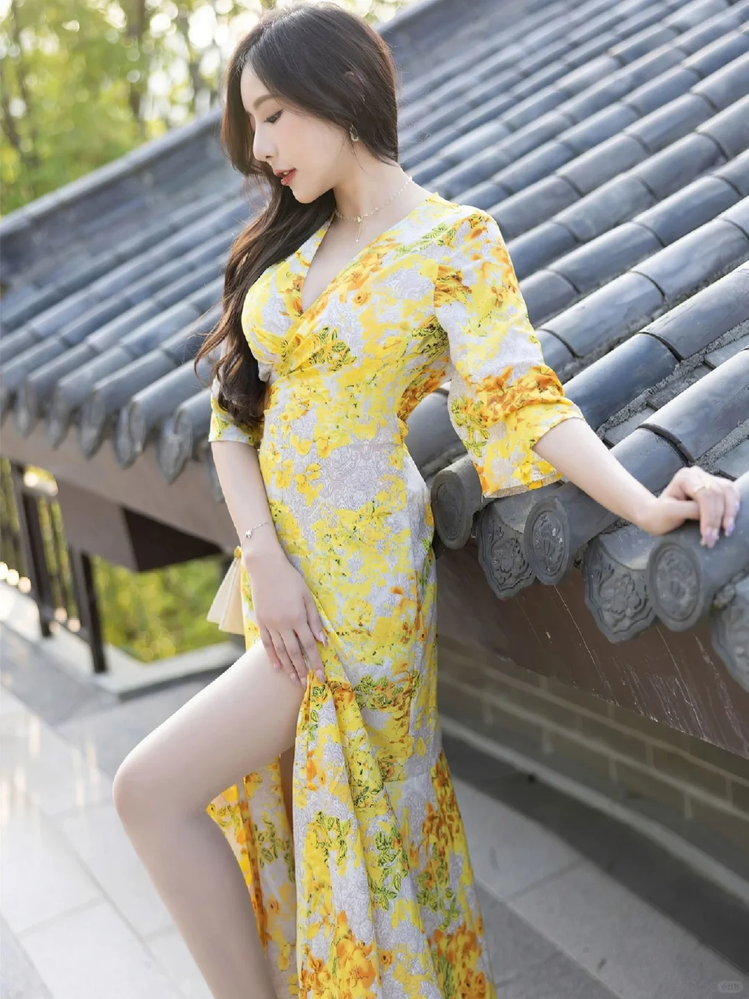 前凸后翘、饱满圆润、完美、秀人模特王馨瑶