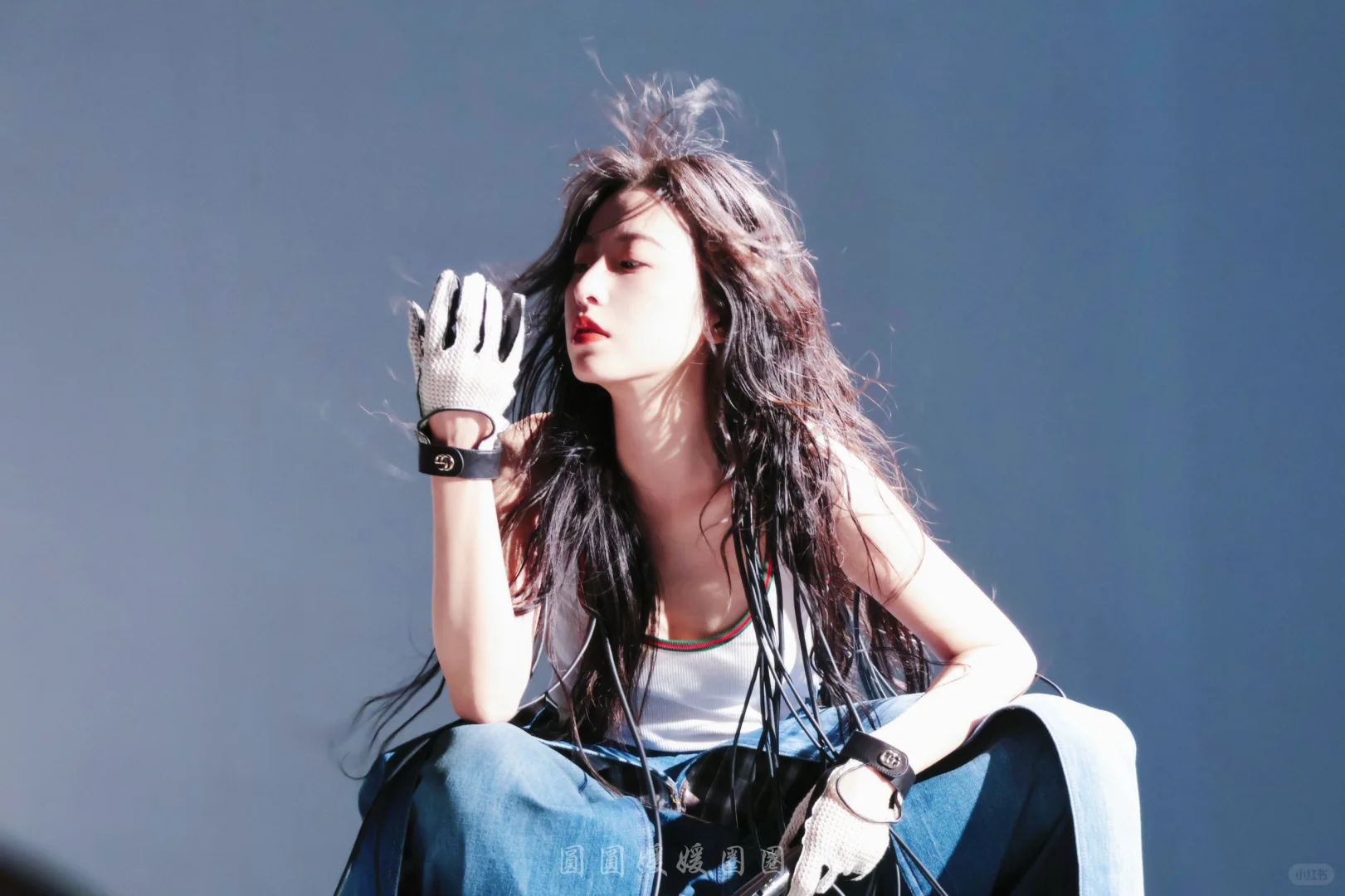 人怎么可以美成这样。。。