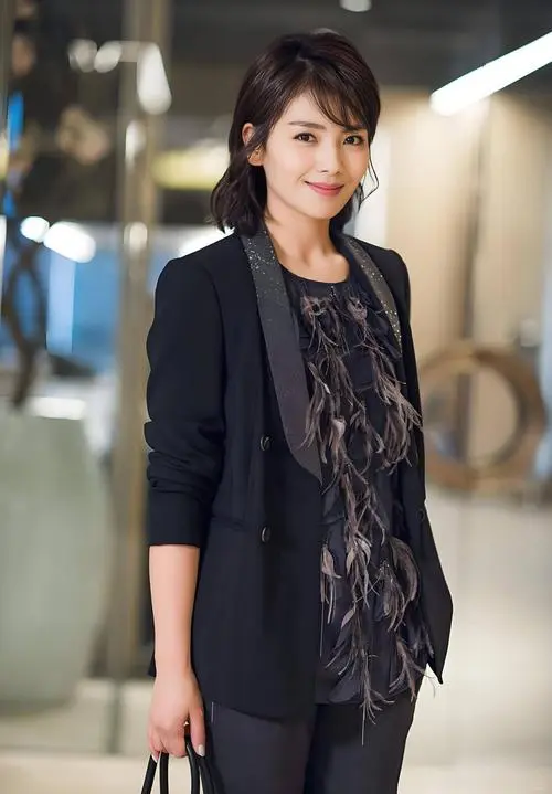 内娱活人天花板!46岁刘涛的魅力真的越品越