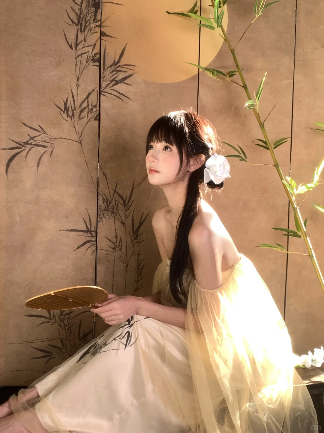 清冷感新中式少女写真姿势分享✨手机花絮🍂