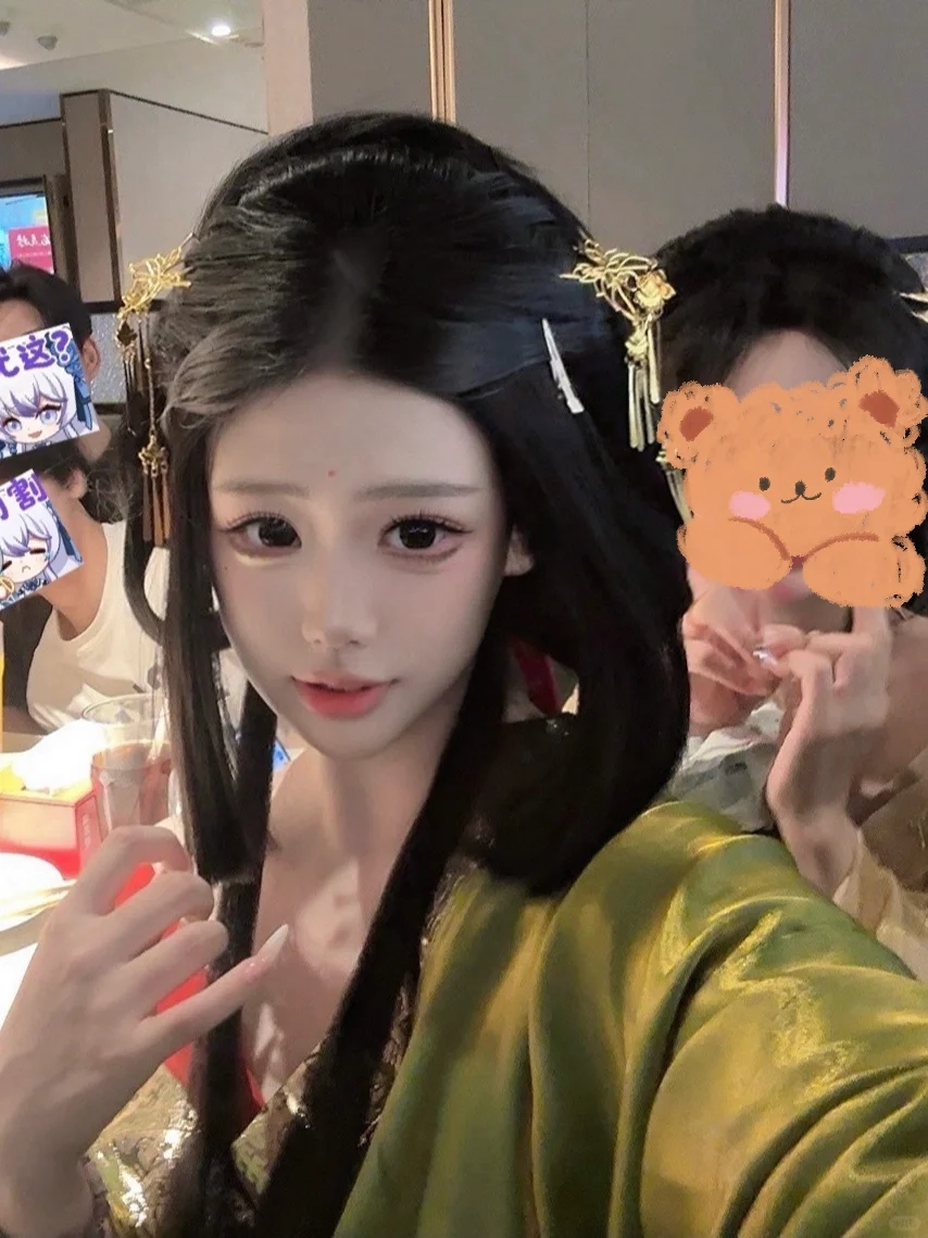 Ai的证件照像本人吗 急