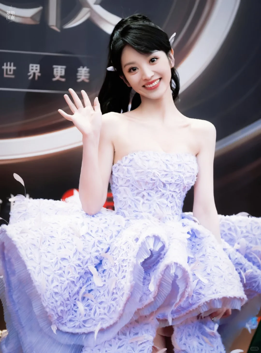 突然被她美到了！太绝了！