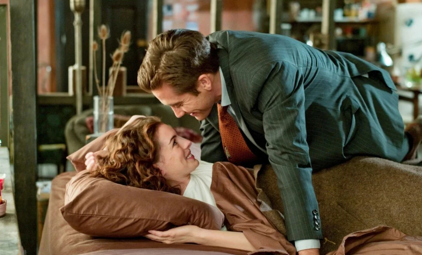 安妮·海瑟薇,为艺术献身的3部大尺度电影