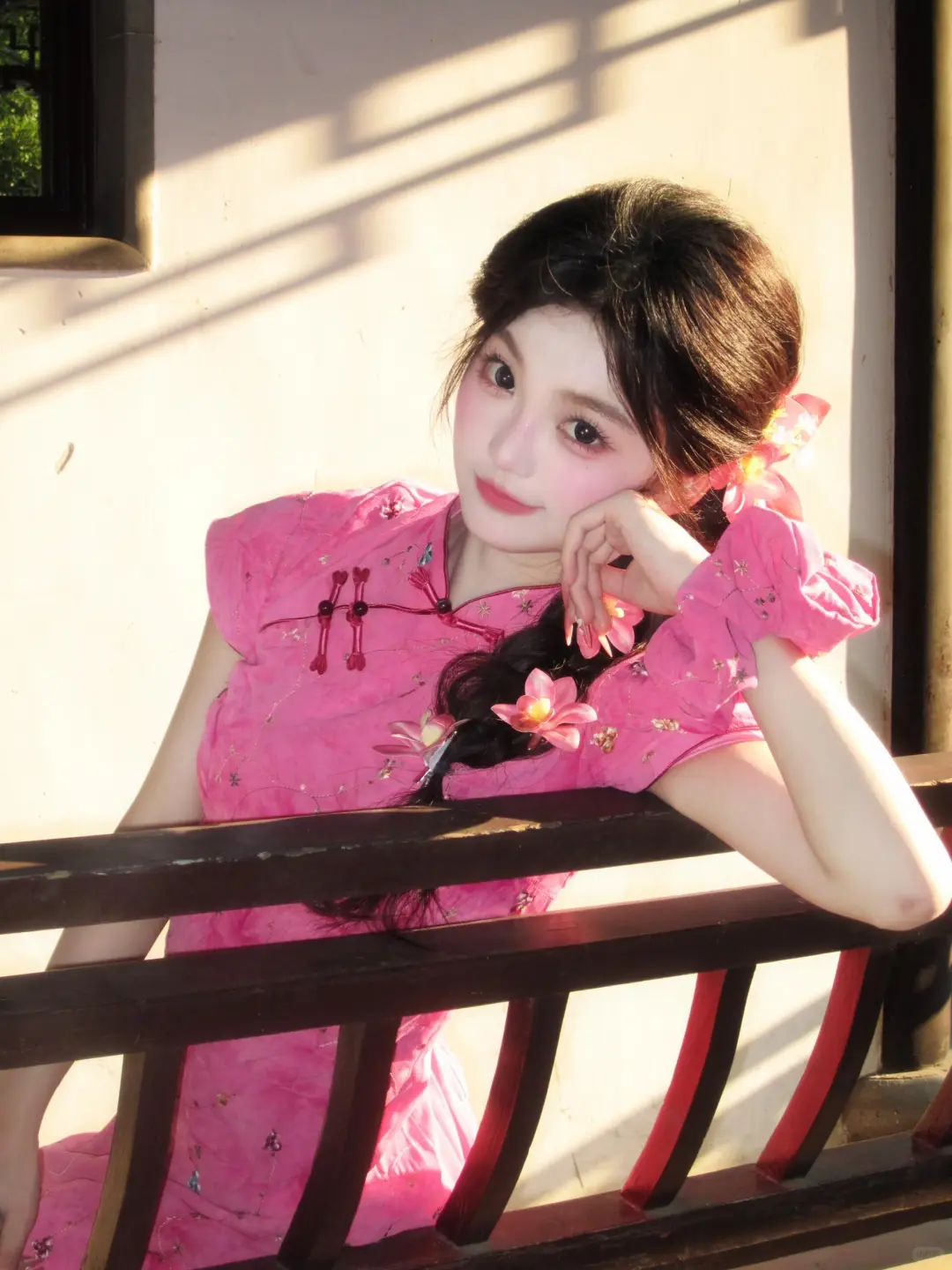 杭州拍的玫红色旗袍 明媚娇艳具像化了!