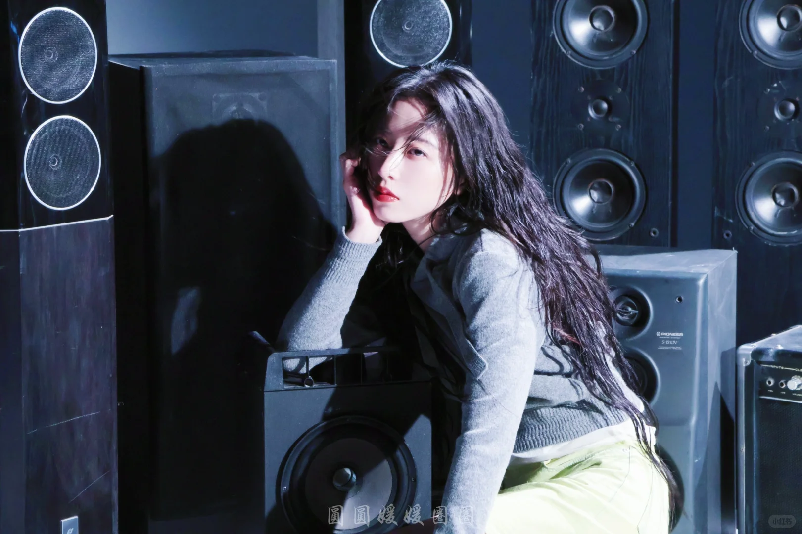 人怎么可以美成这样。。。