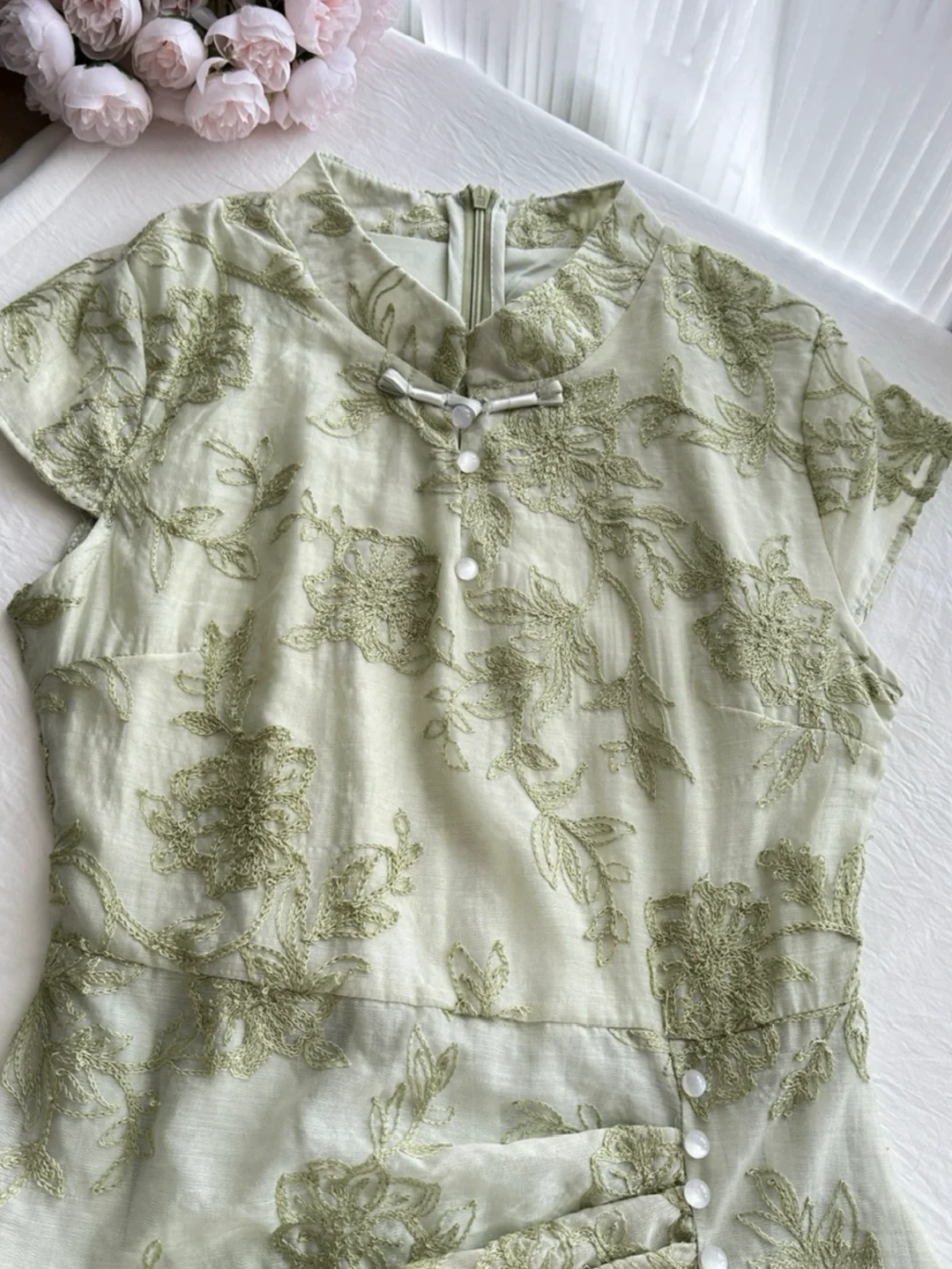 改良旗袍的中式松弛感是你的“氛围感天菜”吗