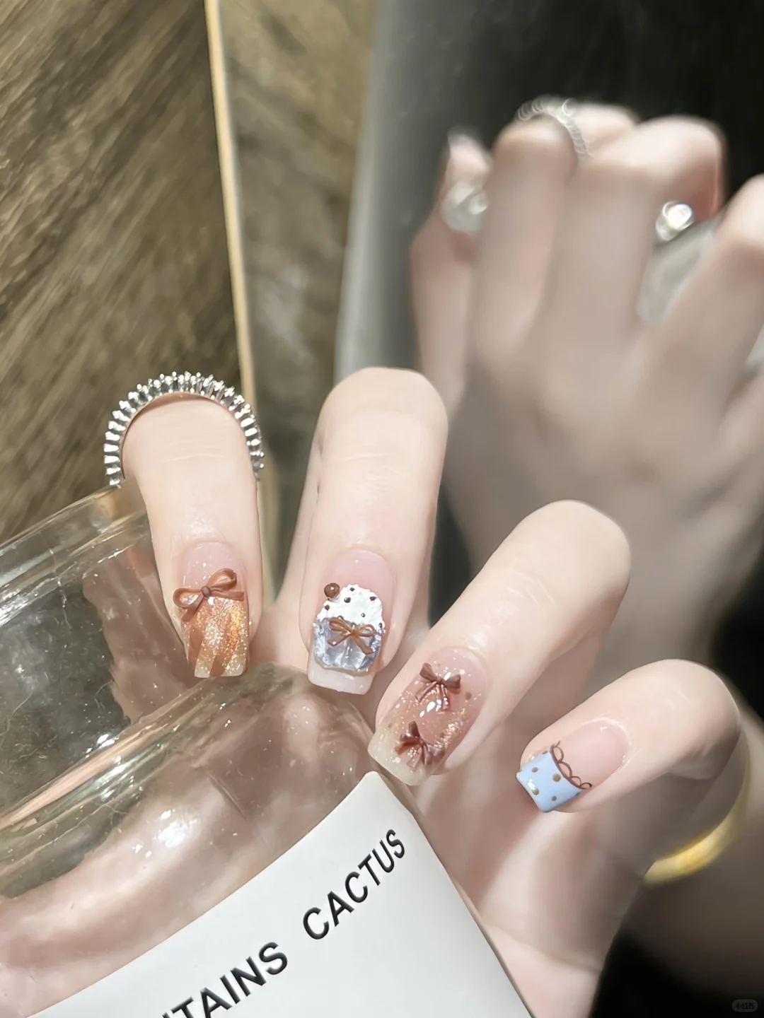 夏日甜酷风美甲|蓝棕色蕾丝🎀蝴蝶结美甲