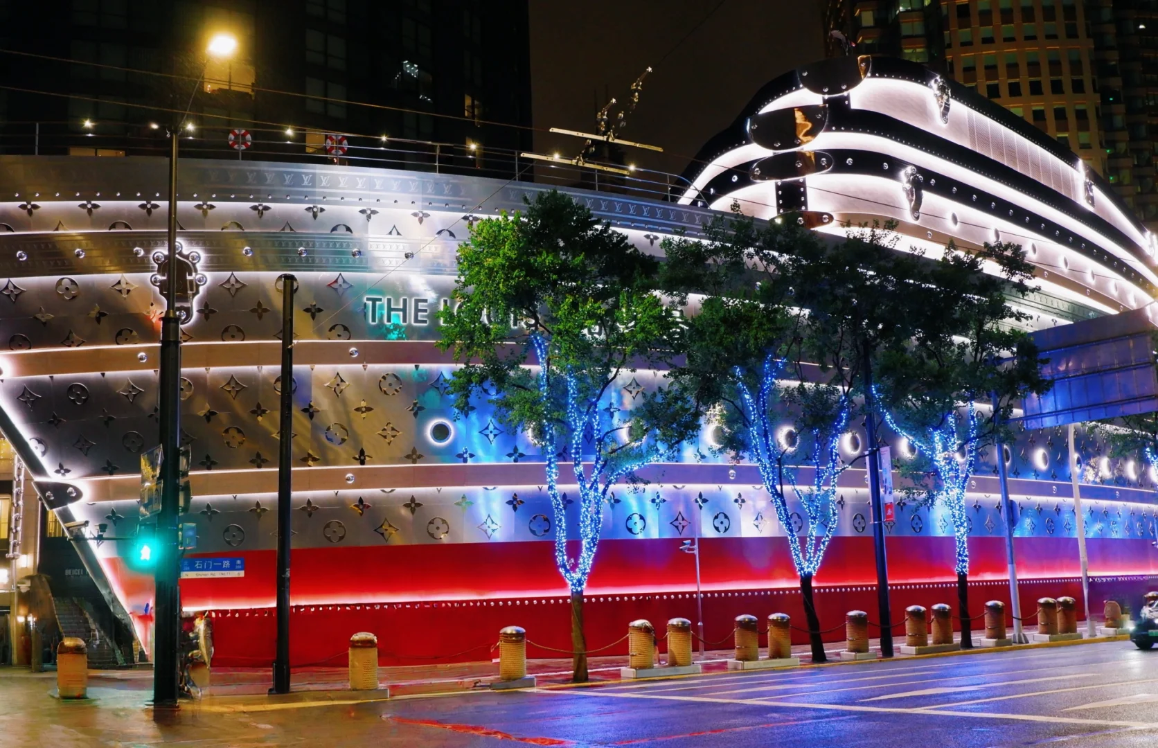 🚢夜拍LV巨轮，随手拍摩登大片💃🏻