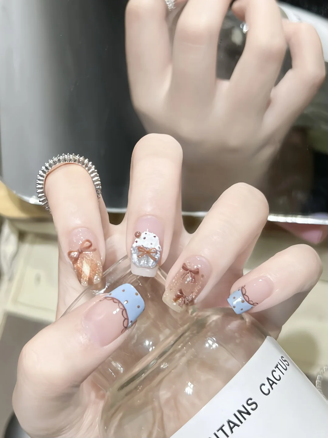 夏日甜酷风美甲|蓝棕色蕾丝🎀蝴蝶结美甲