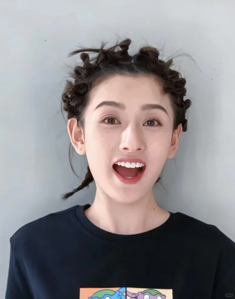 她的娇感是源于👀吗。。。