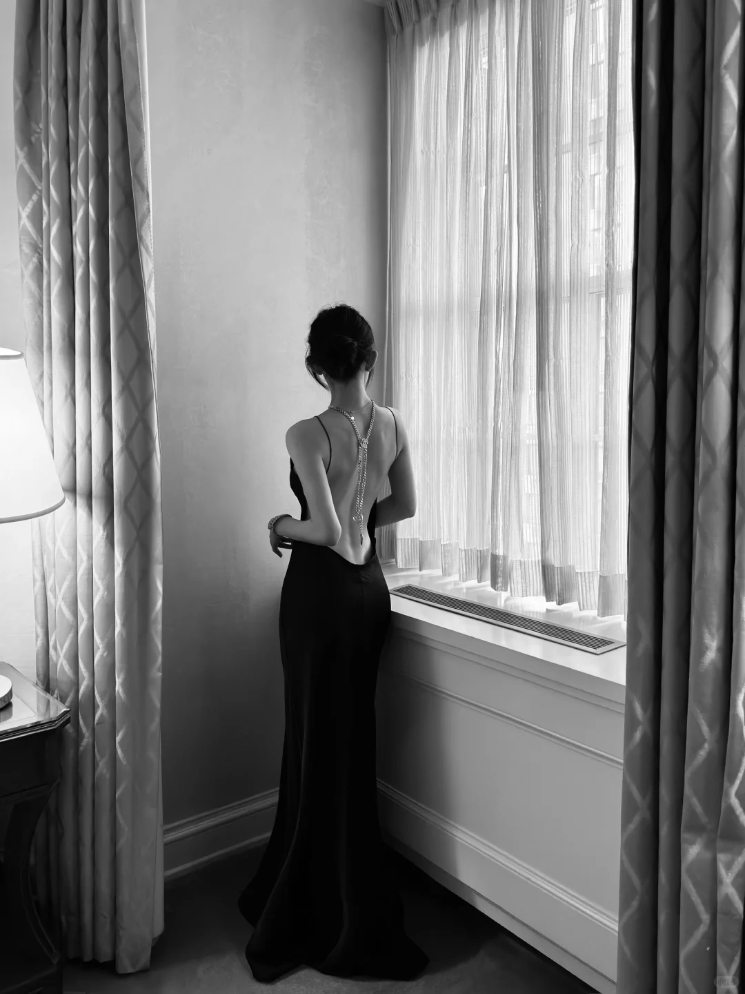 ZARA露背神裙🖤