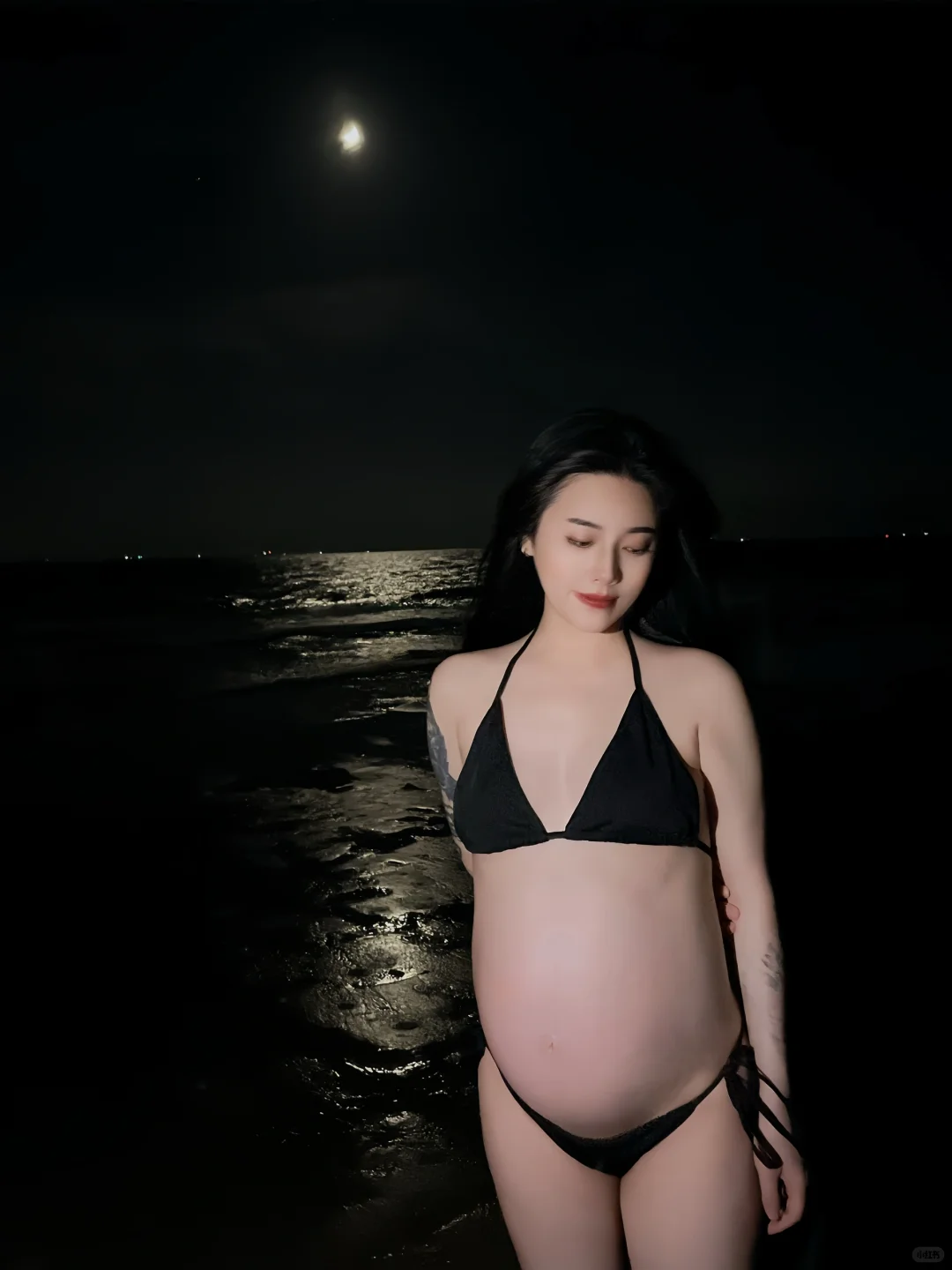 这个孕妈妈有点辣!!比基尼含量80%