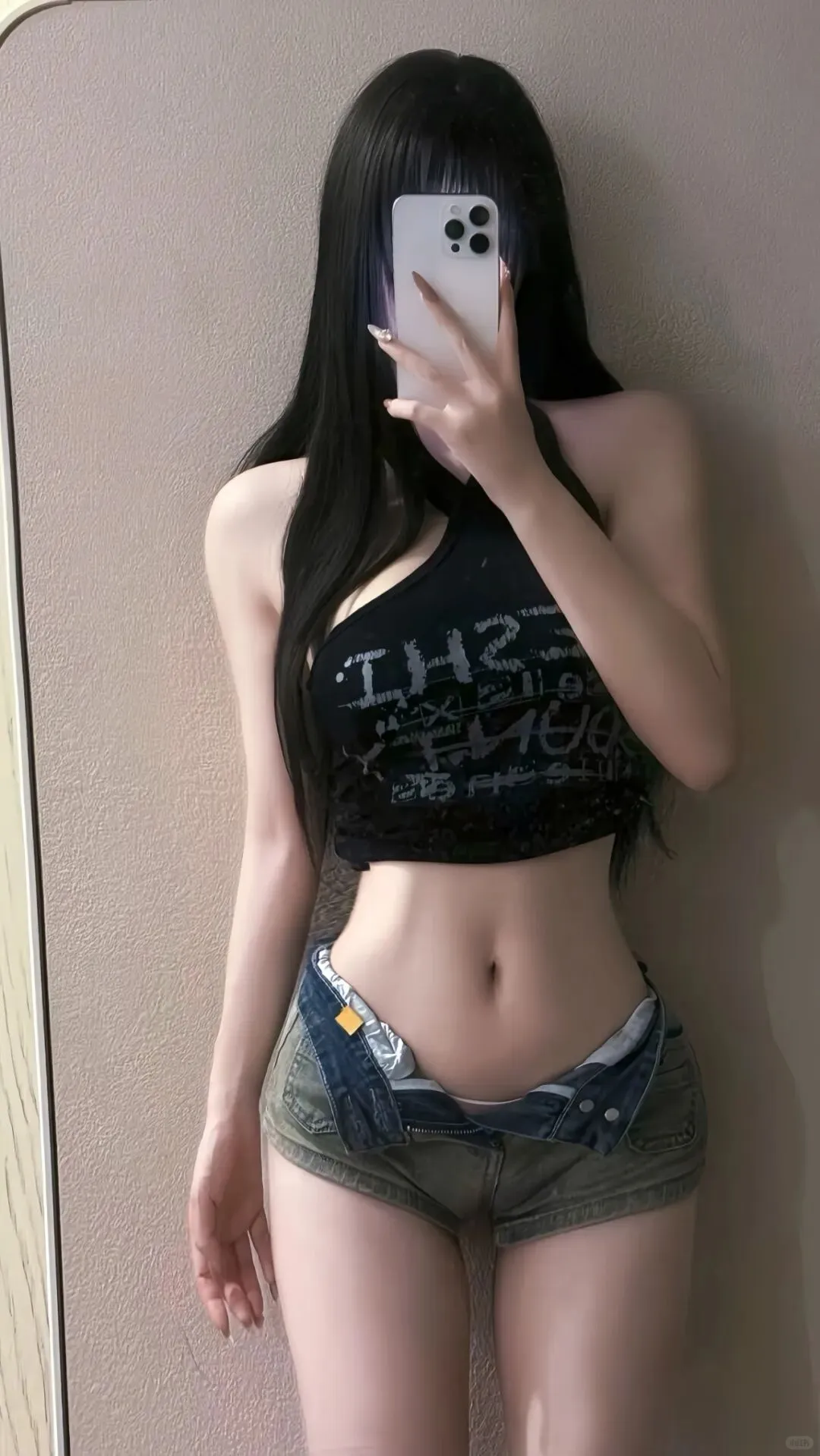 SHARE,18张性感美女壁纸合集