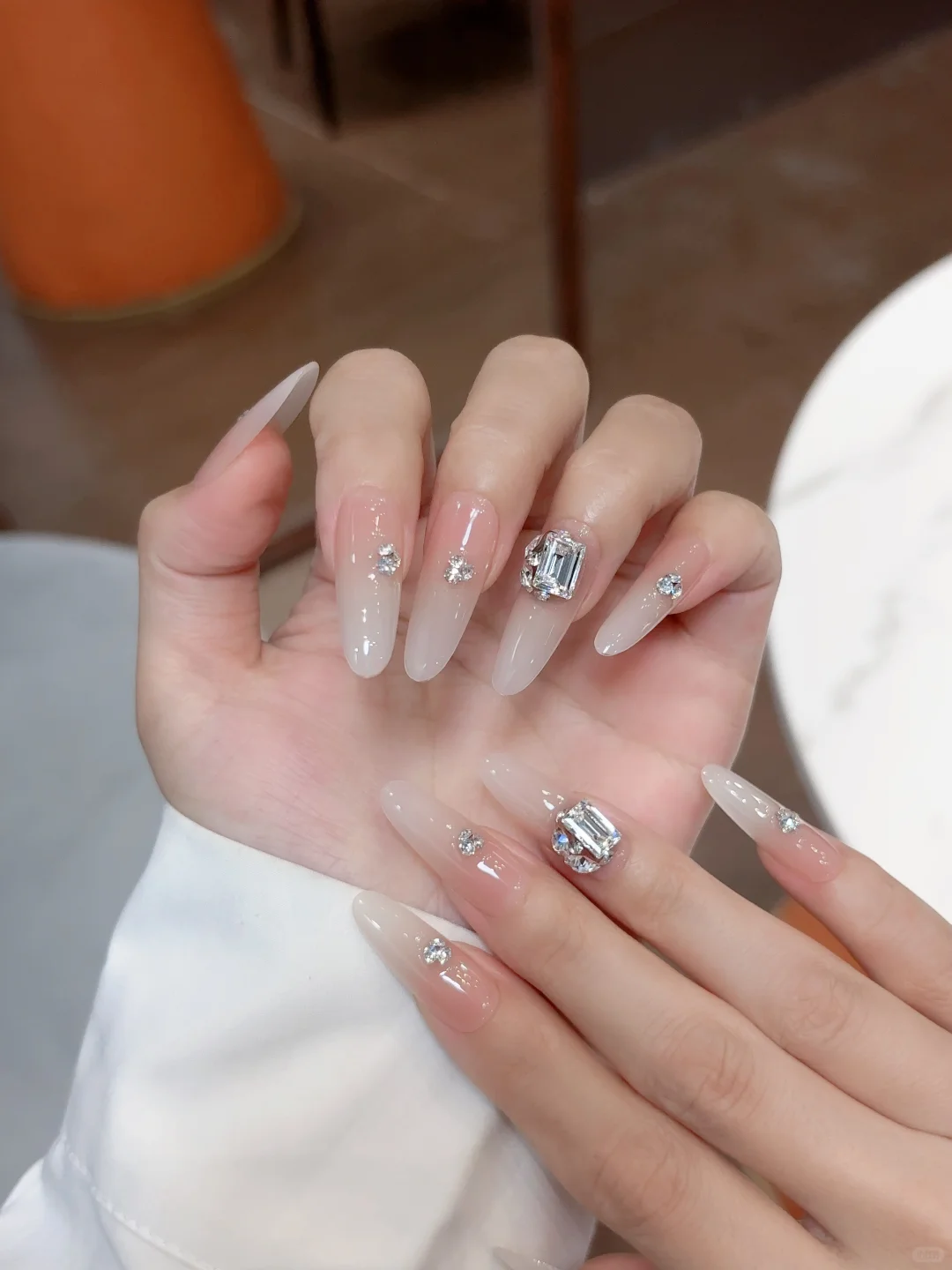 纯欲感十足的美甲💅牛乳白渐变