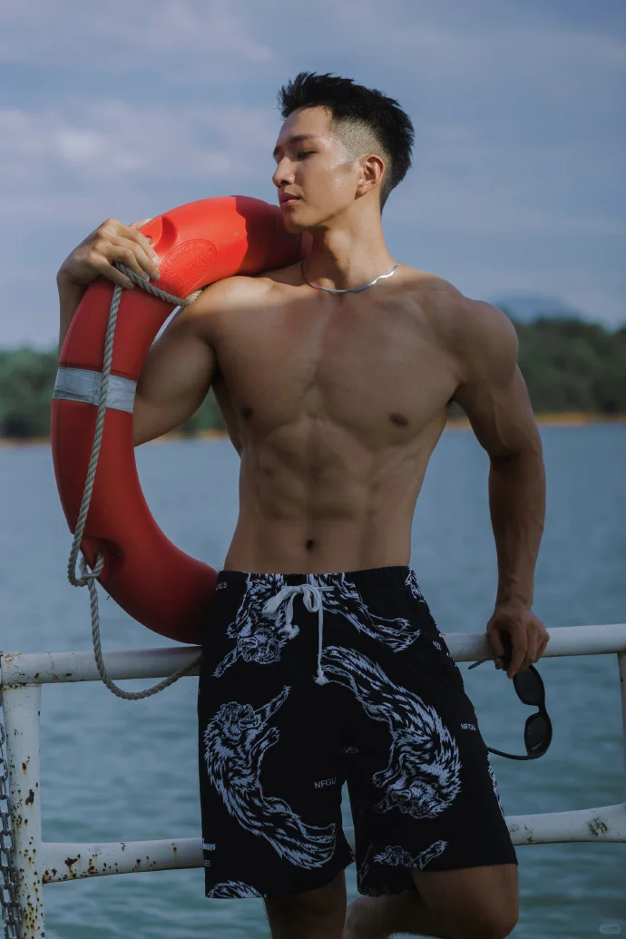 亚热男舍丨Asian Guy