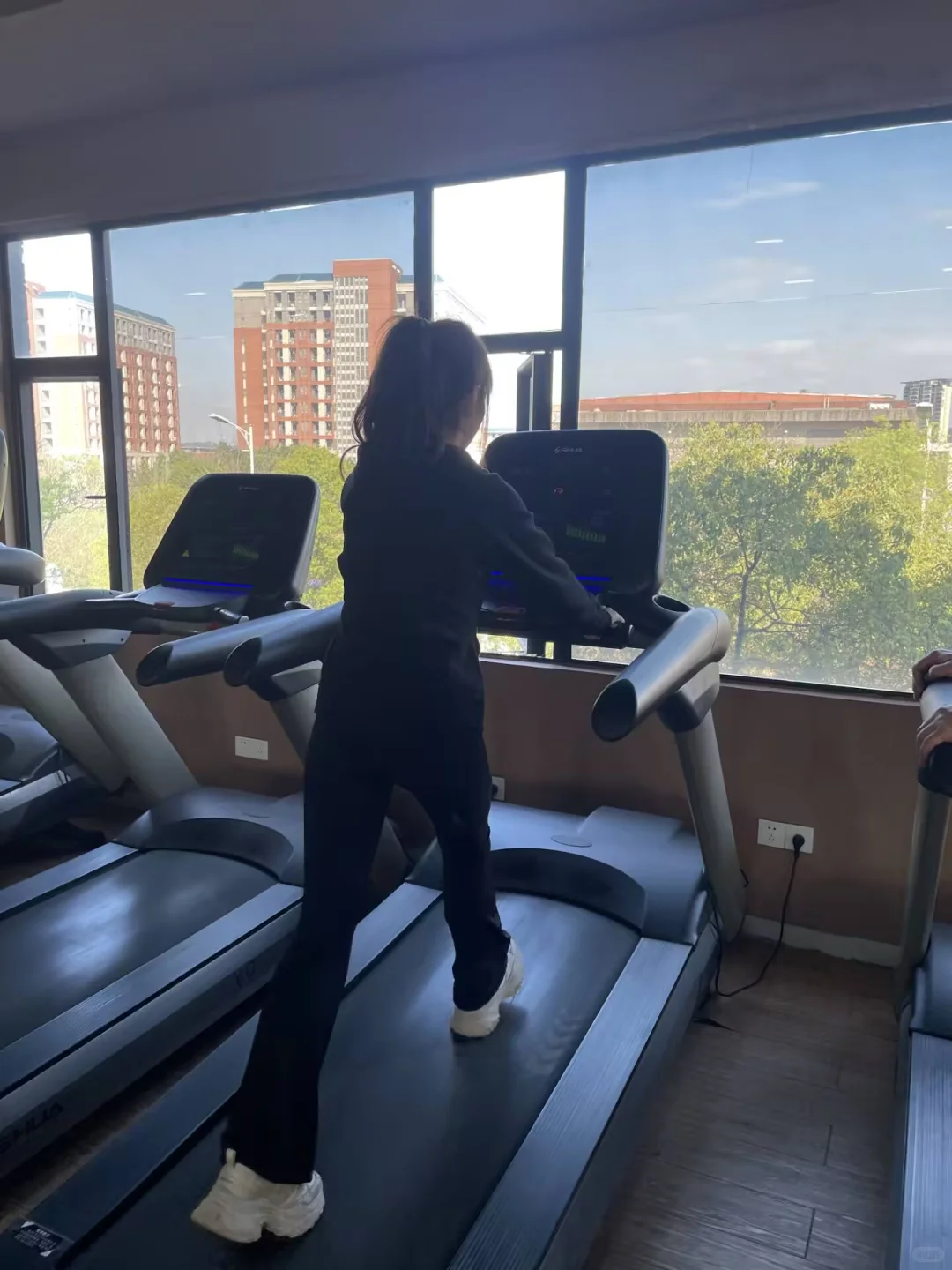 160女大勇闯健身房🏋