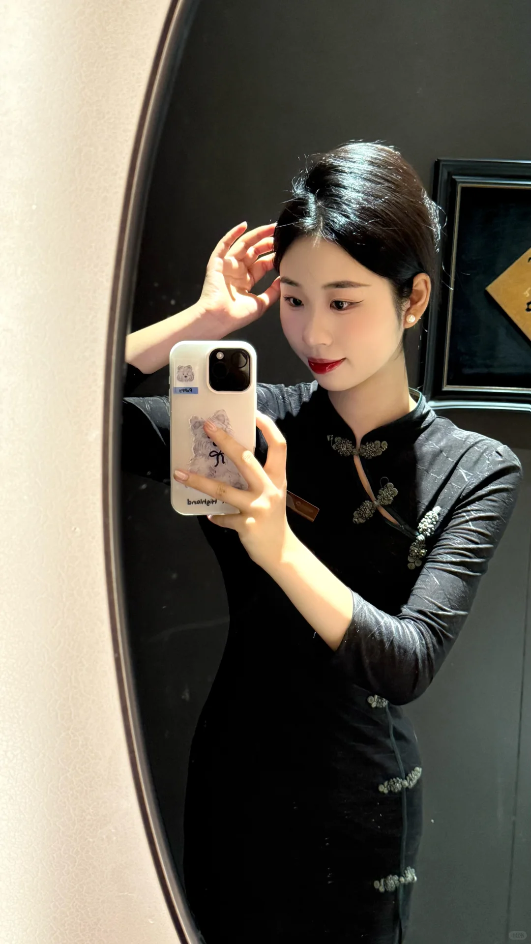 白玉茗案场客服工装