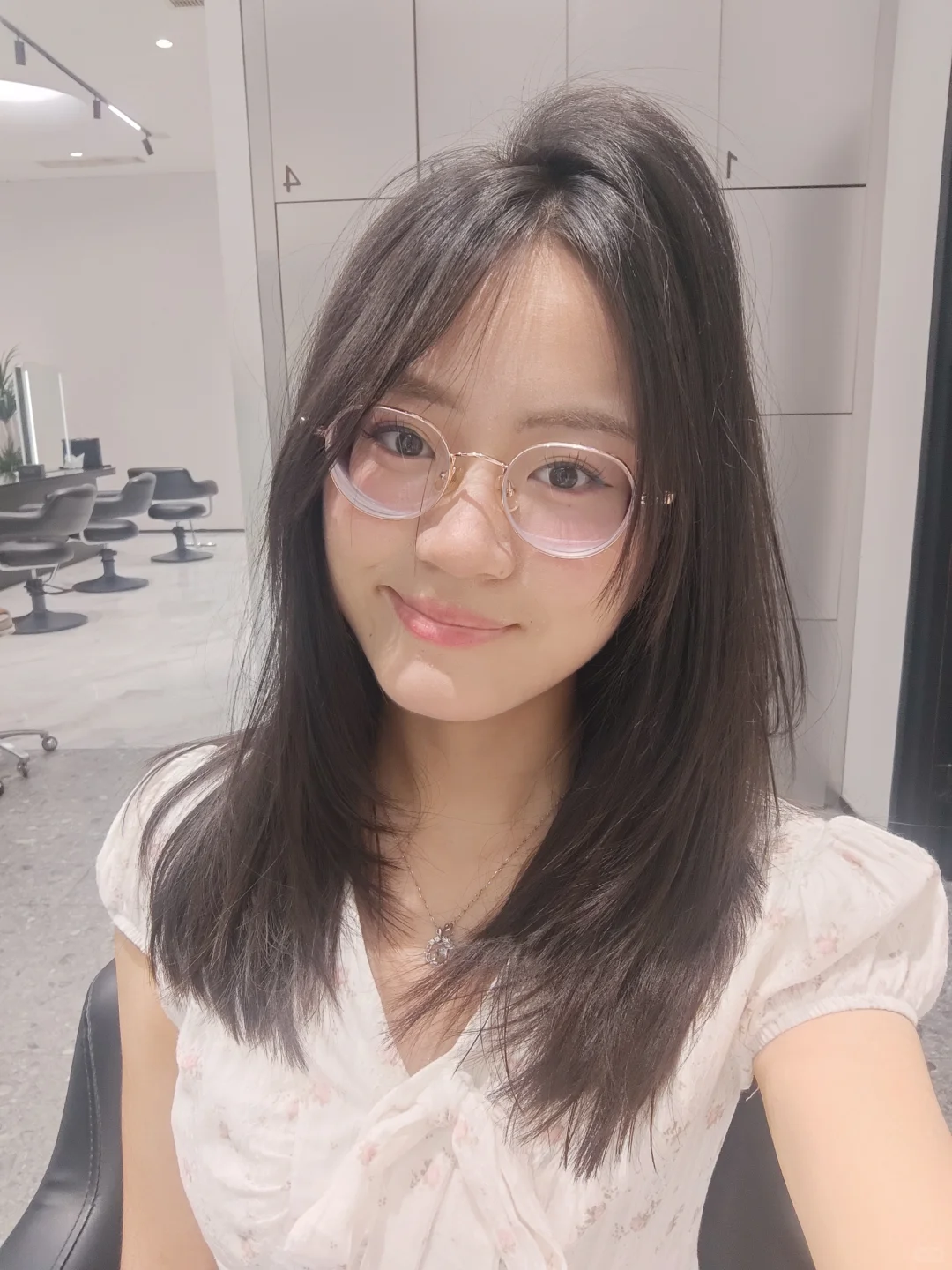 当高度近视方圆脸女生学会化妆(不摘镜版)