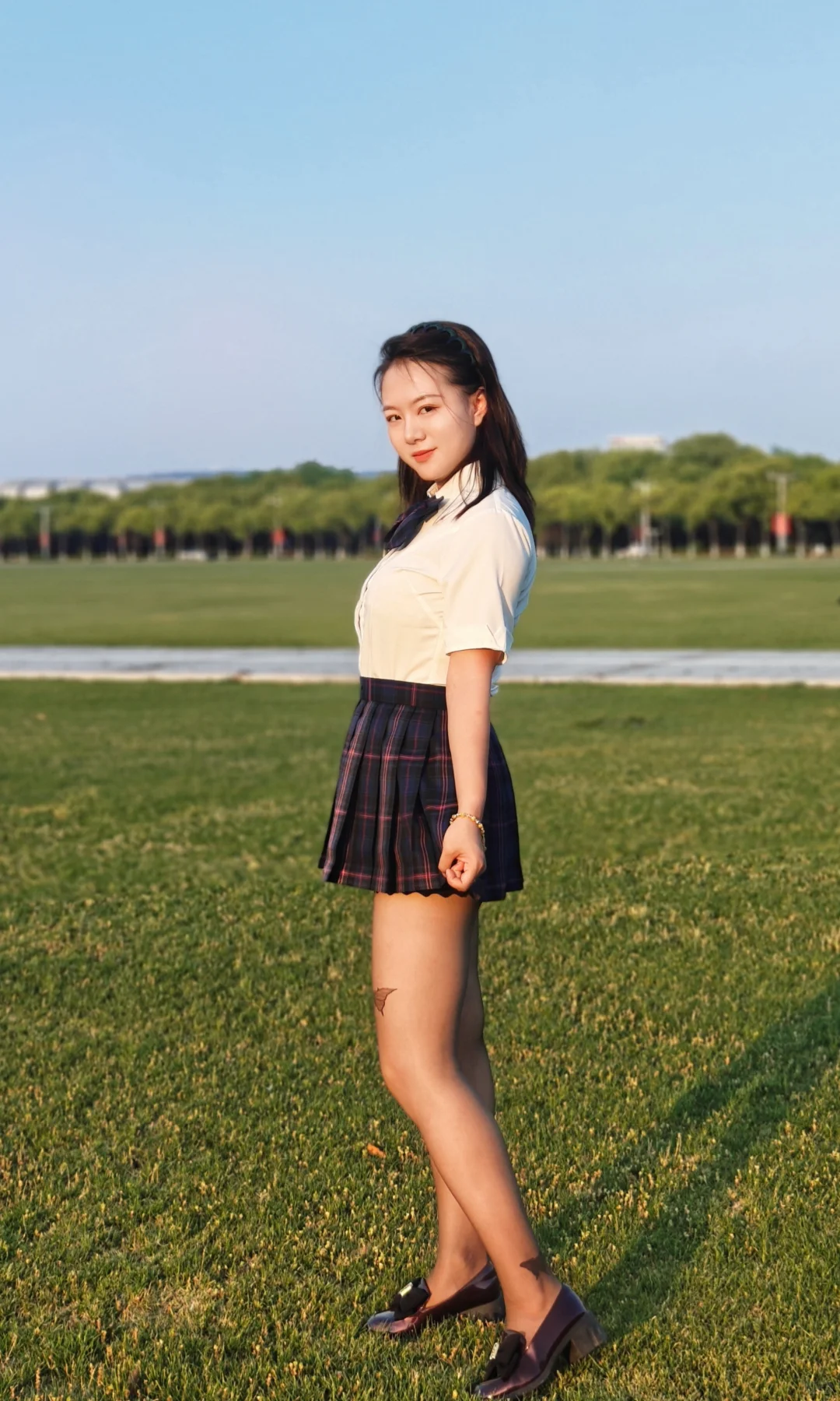 【全屏挑战】学姐足尖上的盛夏