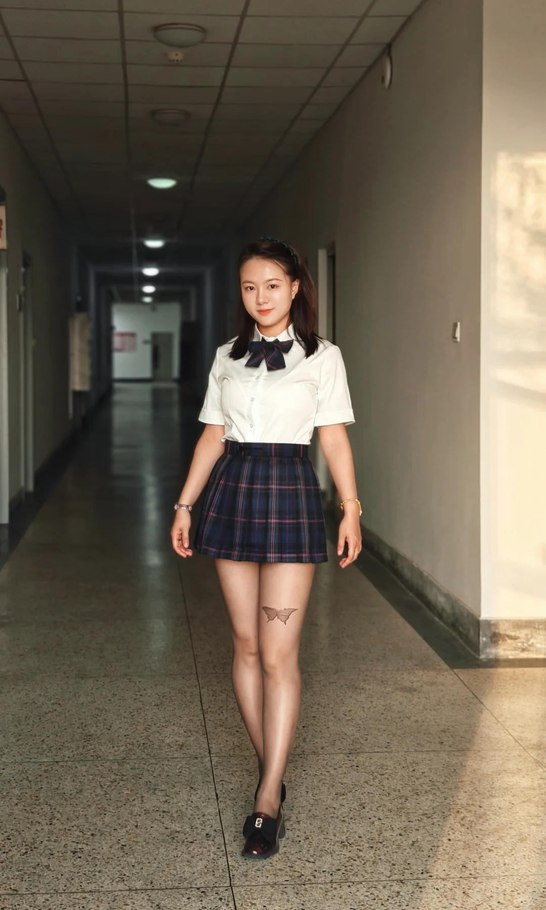 【全屏挑战】学姐足尖上的盛夏