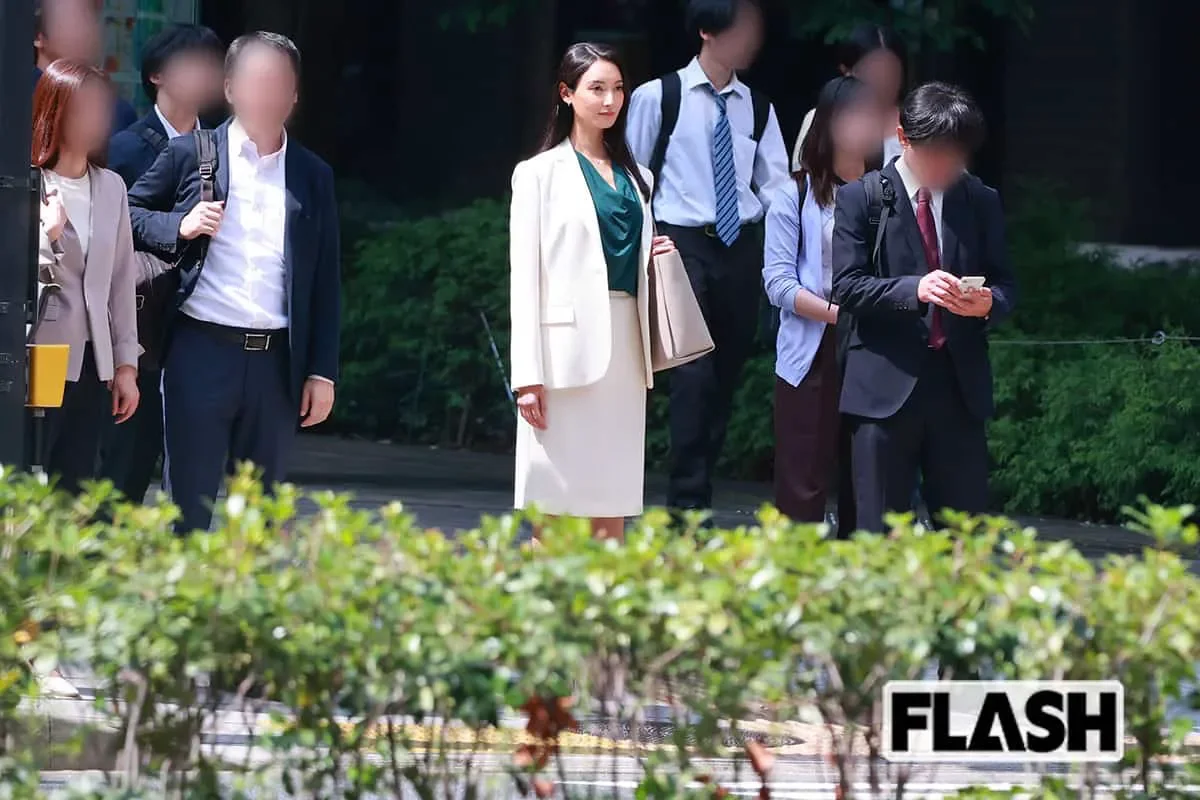 菜菜绪对美不懈追求,完美身材持续进化