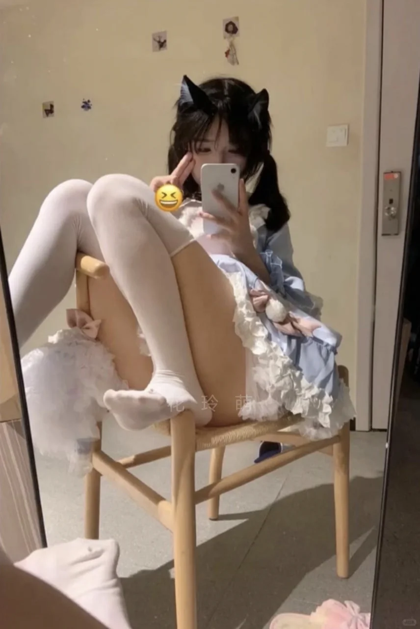 晚安,献给所有的丝袜、裙子与猫耳朵