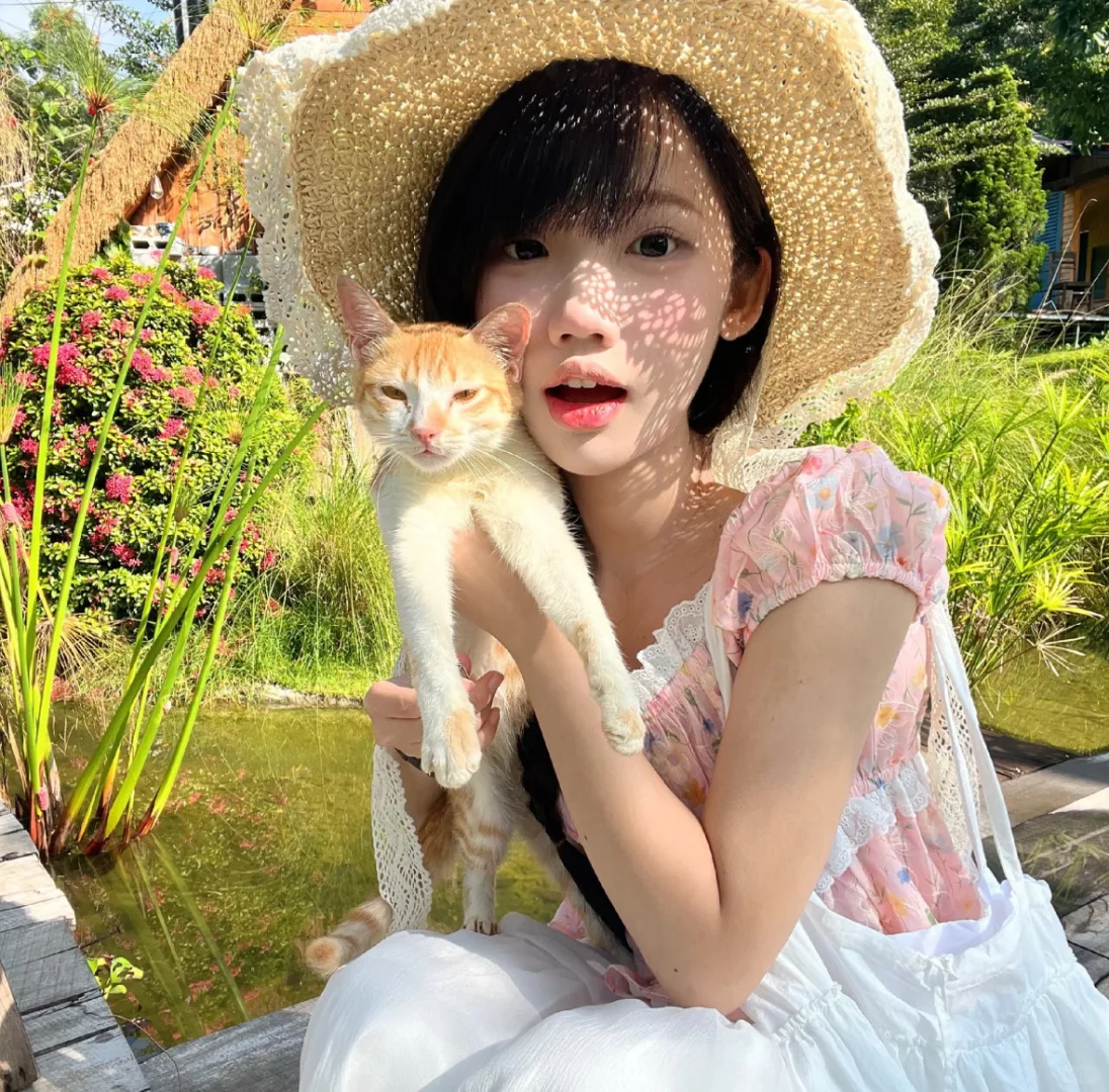 WeChat|温柔女头 小允宝的星球