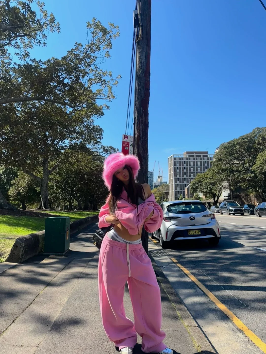 复古时髦辣妹穿搭