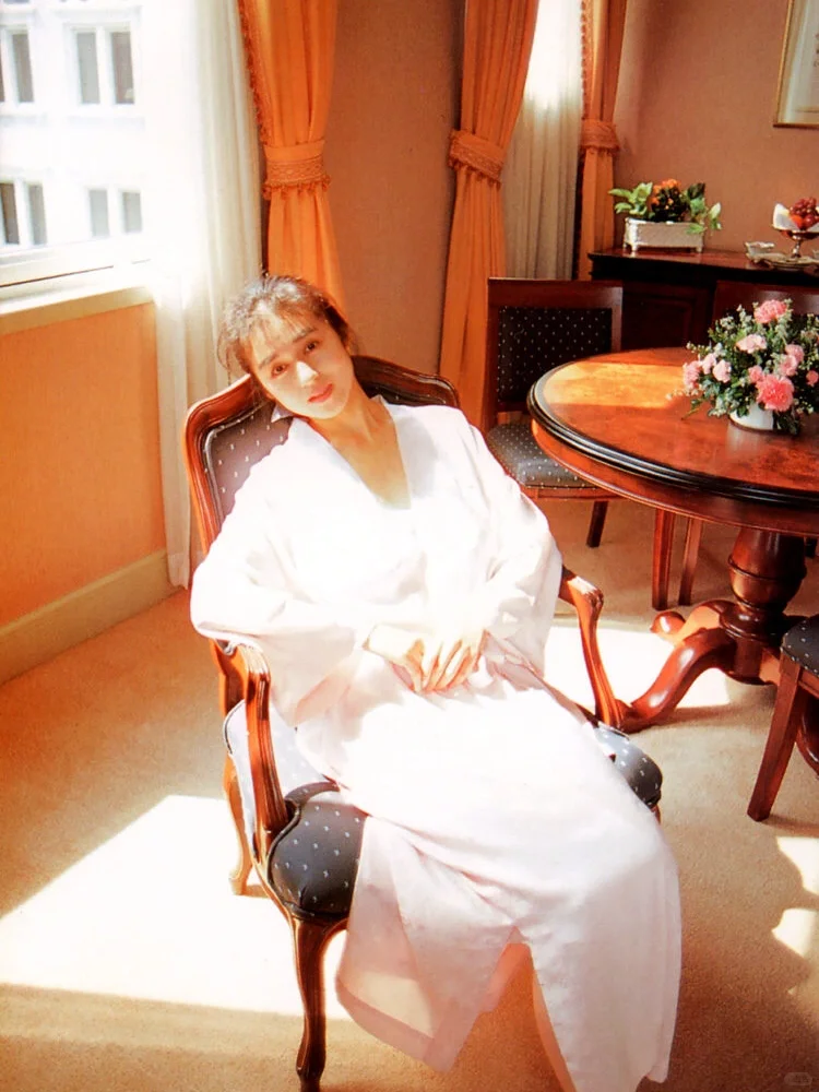 昭和复古美人画册Sf写真集—青山知可子