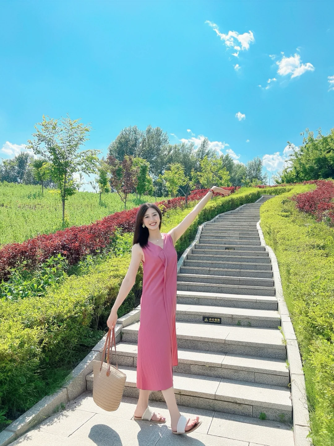 公园吸氧🌳 是热烈又明媚的夏天！