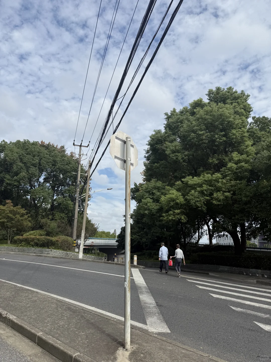 愉快的早上 女大第一次拍写真~