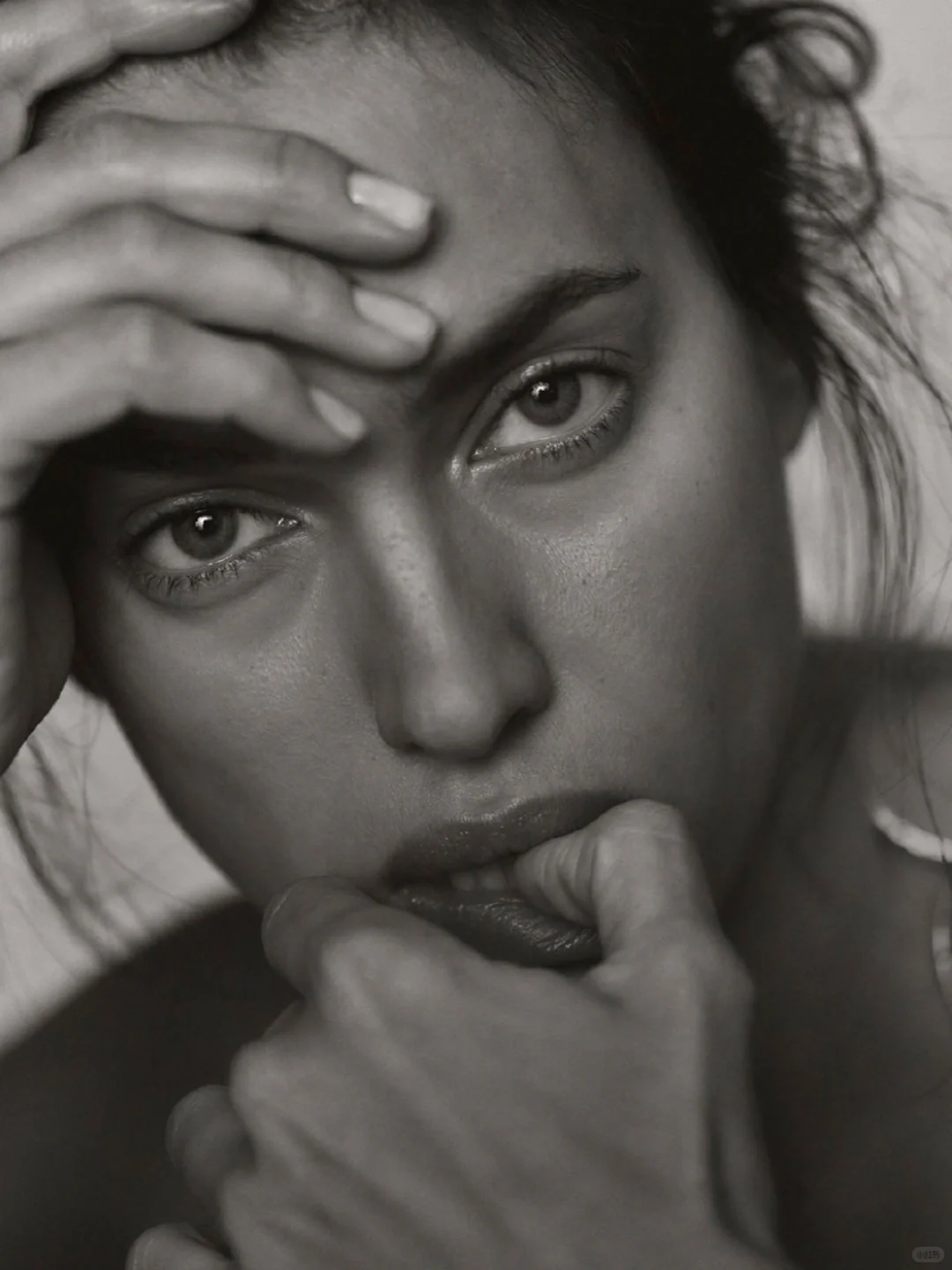 VOGUE Greece December 2020 质感大片