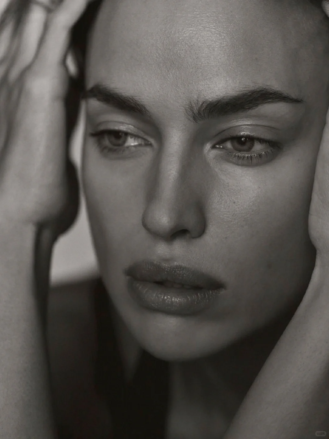 VOGUE Greece December 2020 质感大片