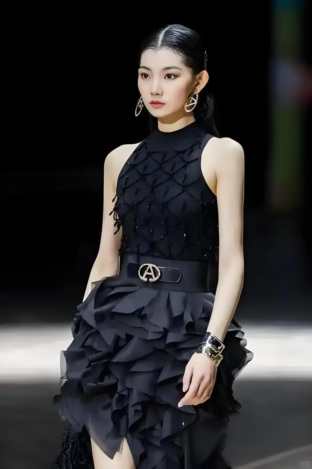 山东姑娘赵娜太飒了!环球小姐中国总冠军!