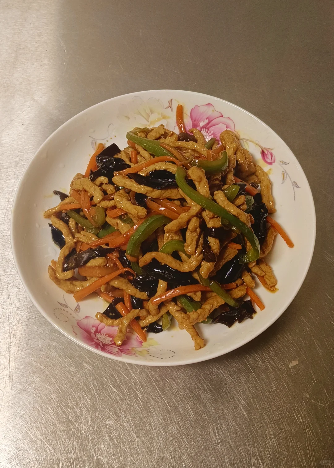 鱼香肉丝家常做法,肉丝滑嫩,简单易学,