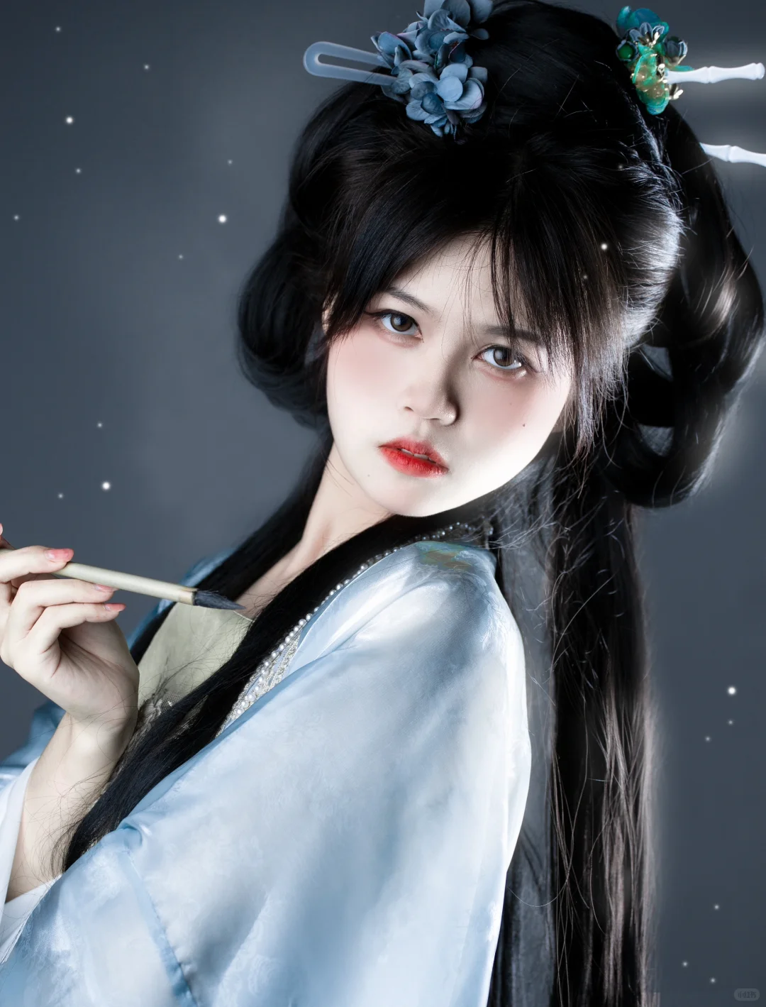 家人们!跟我学这几个汉服拍照动作!