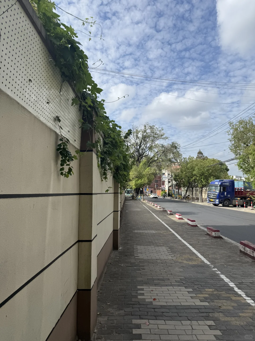 愉快的早上 女大第一次拍写真~