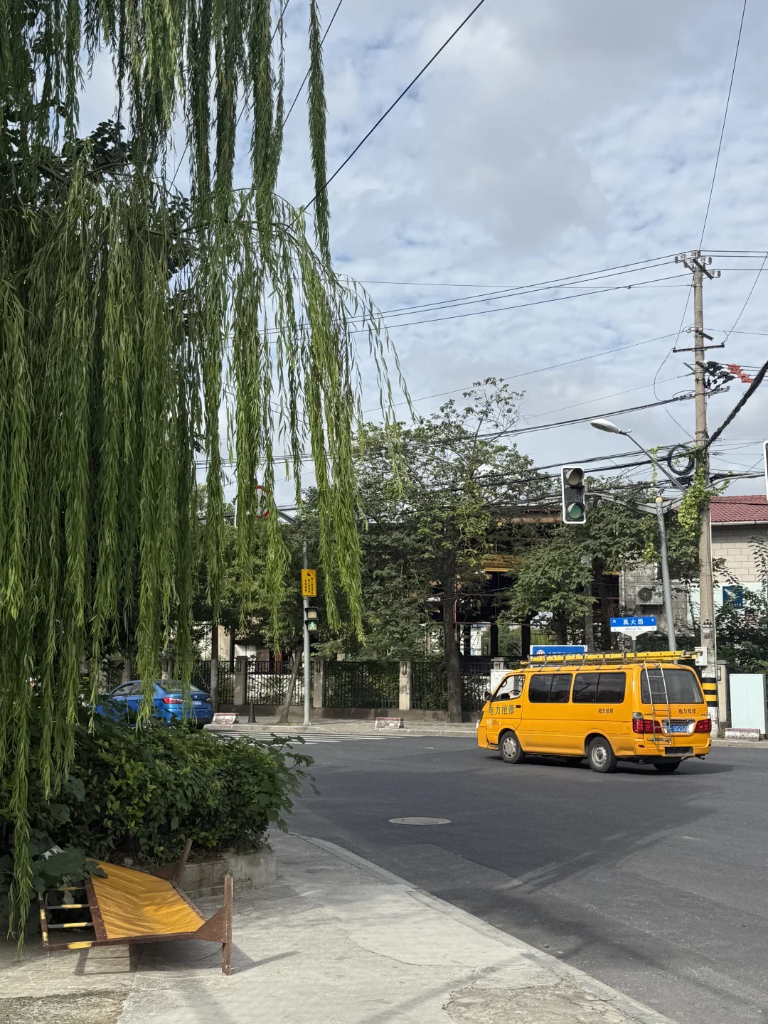 愉快的早上 女大第一次拍写真~